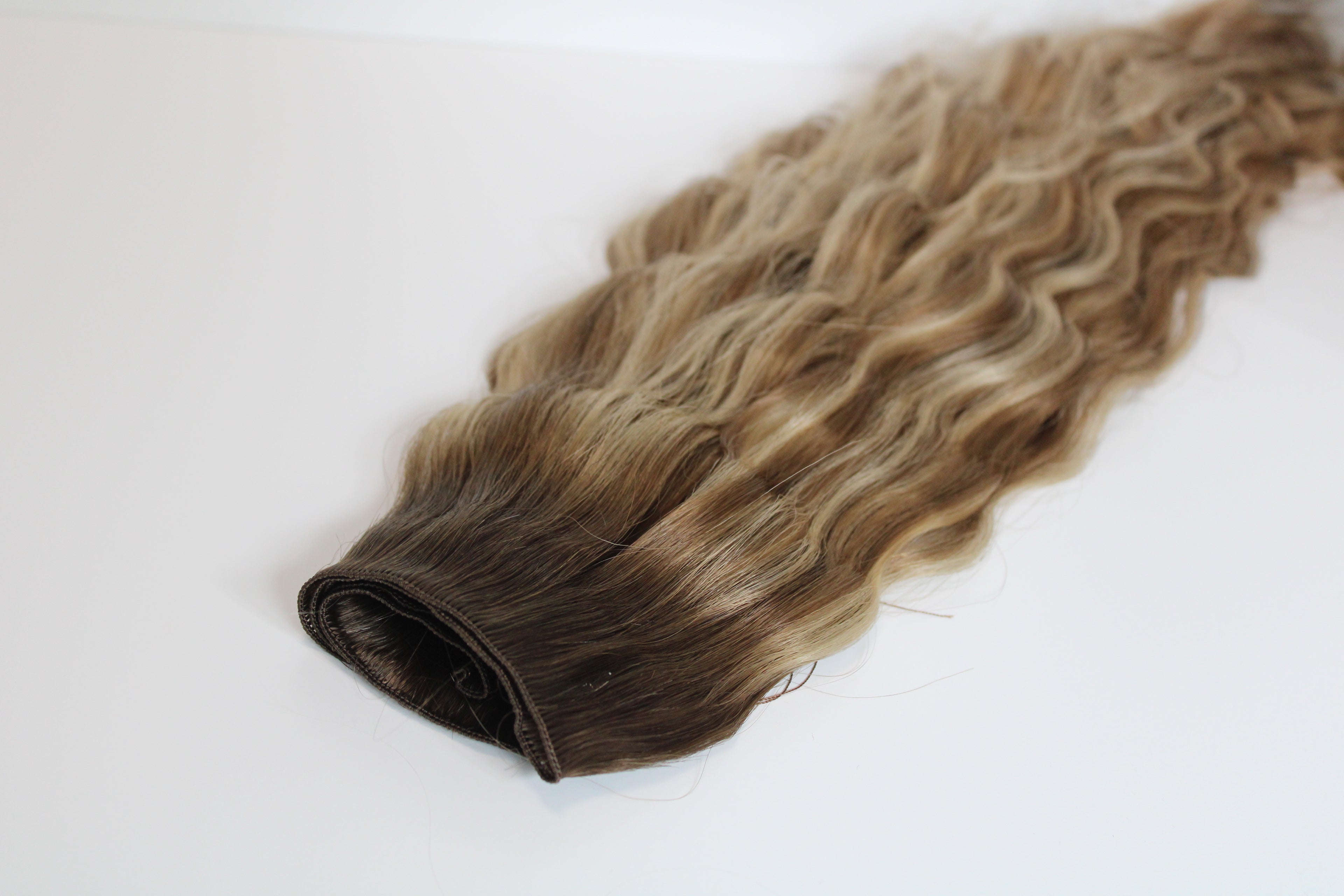 Beach Wave - Hand Tied - 6/10NN (High Contrast Neutral Mix)
